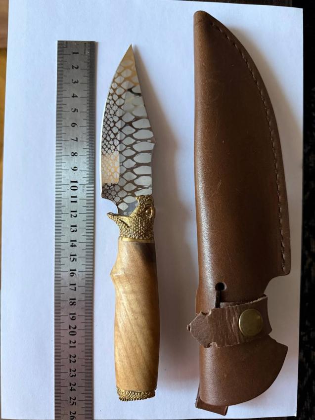 Нож змея.jpg